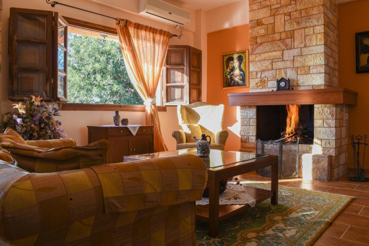 Amber Seaview Villa By The Olive Groves Каламата Экстерьер фото