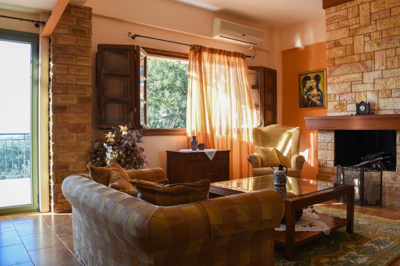 Amber Seaview Villa By The Olive Groves Каламата Экстерьер фото